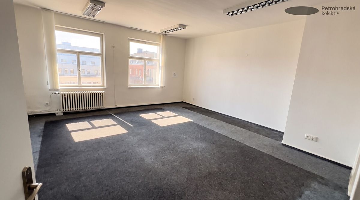 Pronájem kanceláře 31 m² – fotografie 4