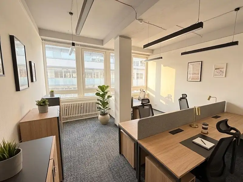 Pronájem kanceláře 25 m², Praha – náhled fotky 1