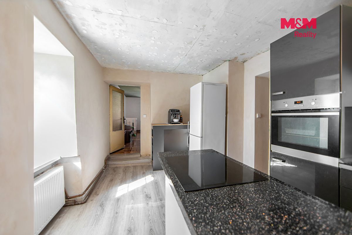 Prodej rodinného domu 163 m², pozemek 589 m² – fotografie 3