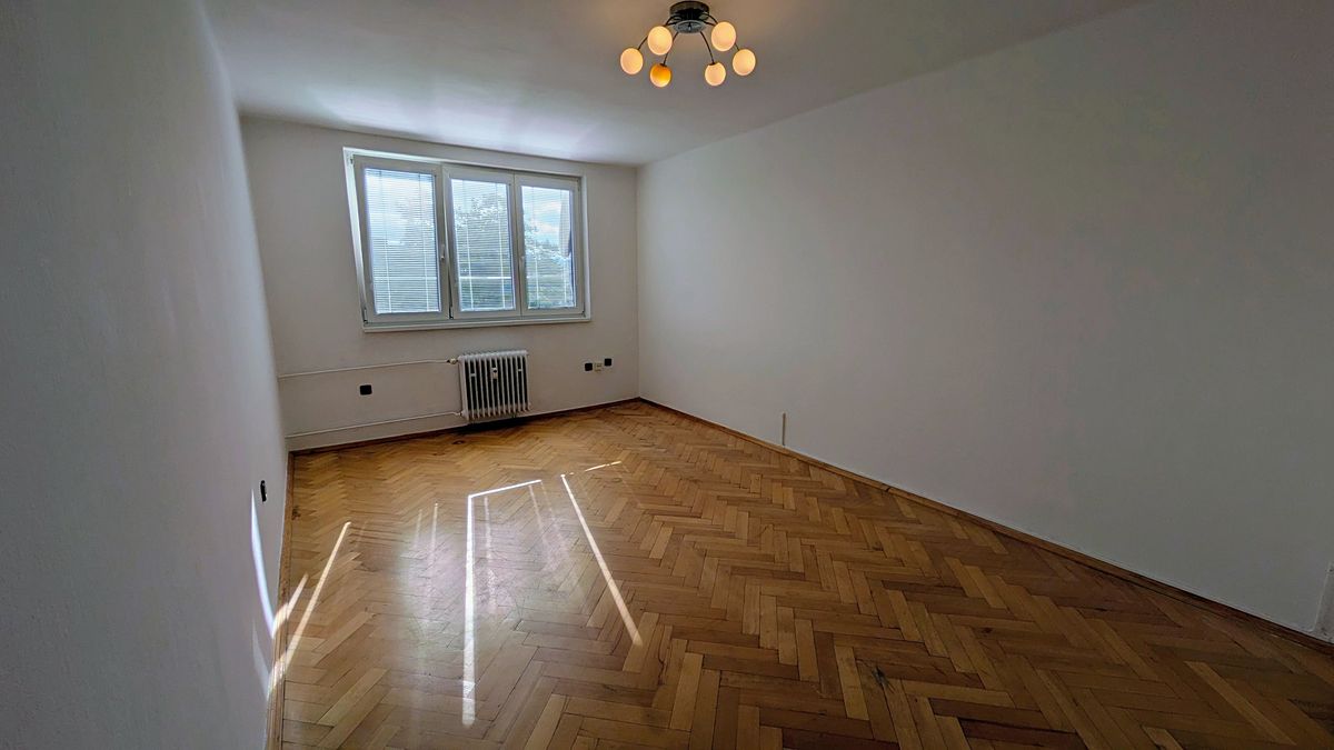 Pronájem bytu 2+1 53 m² – fotografie 3