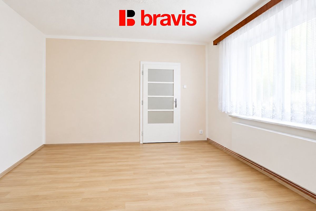 Pronájem bytu 3+1 98 m² – fotografie 4