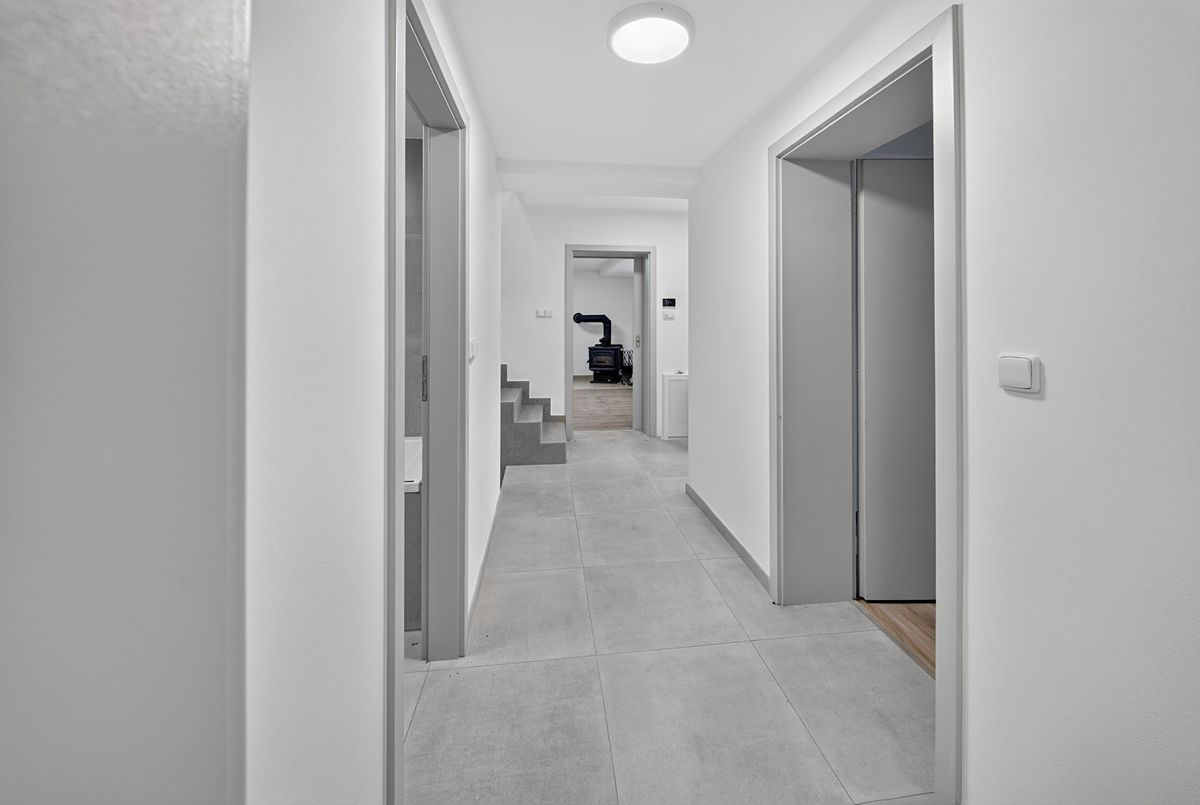 Prodej rodinného domu 144 m², pozemek 600 m² – fotografie 4