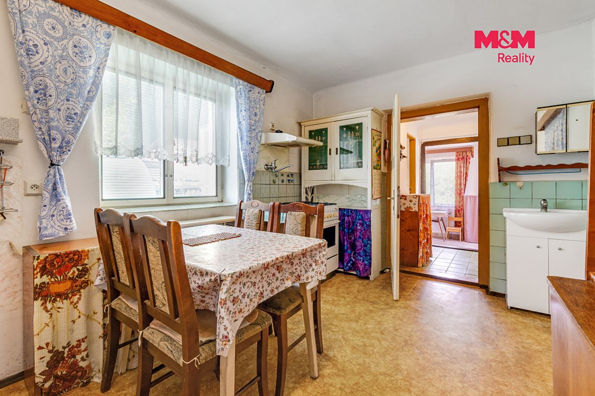 Prodej rodinného domu 42 m², pozemek 568 m² – fotografie 3