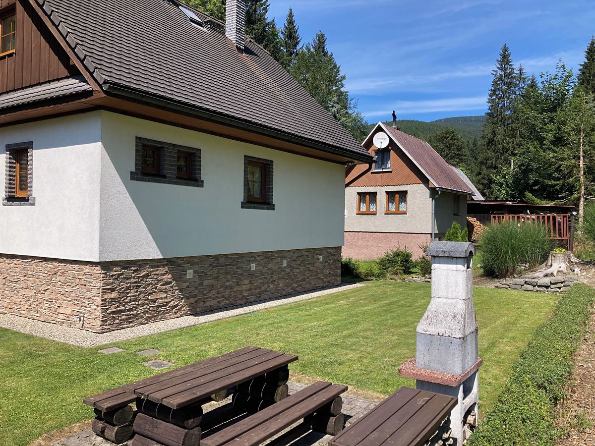 Prodej rodinného domu 141 m², pozemek 513 m² – fotografie 3