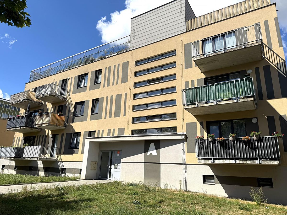 Pronájem bytu 1+kk 37 m²