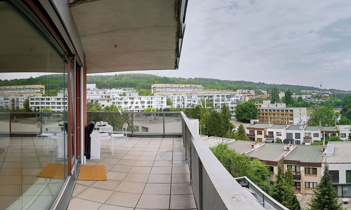 Pronájem bytu 3+kk 103 m² – fotografie 4