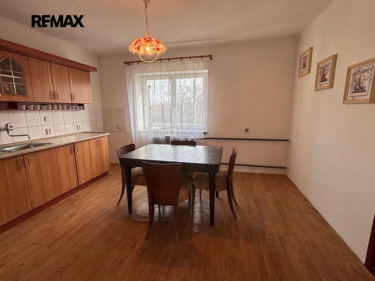 Prodej rodinného domu 61 m², pozemek 121 m² – fotografie 3