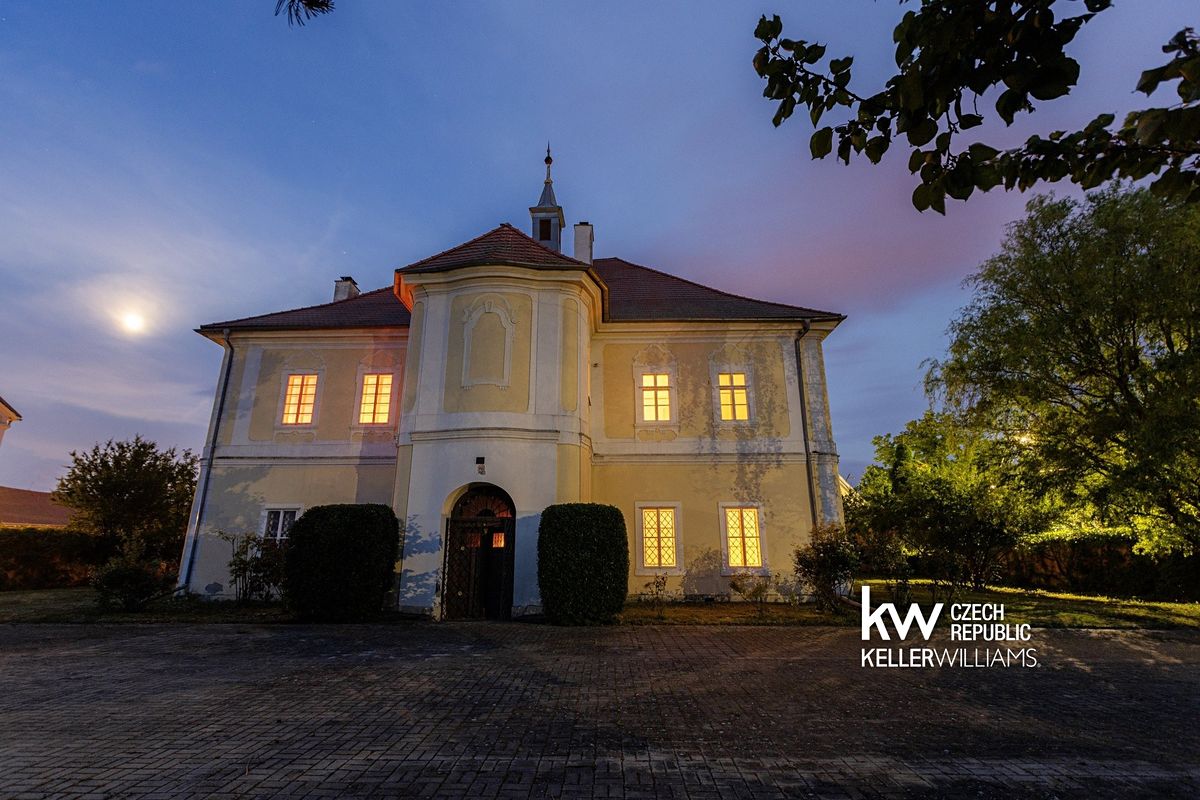 Prodej památky 593 m², pozemek 1896 m²