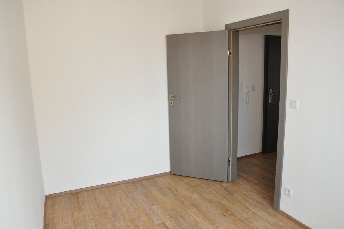 Pronájem bytu 2+kk 31 m² – fotografie 5