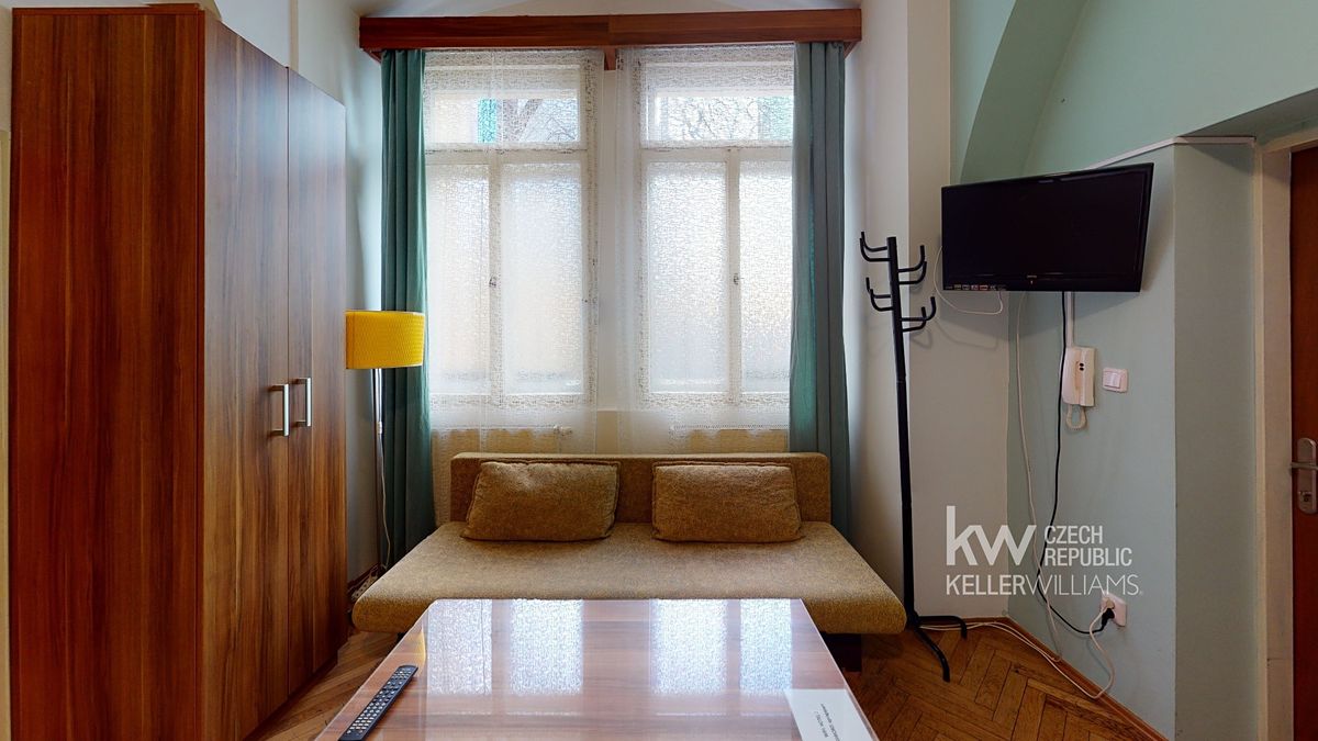 Pronájem bytu 1+kk 33 m² – fotografie 2