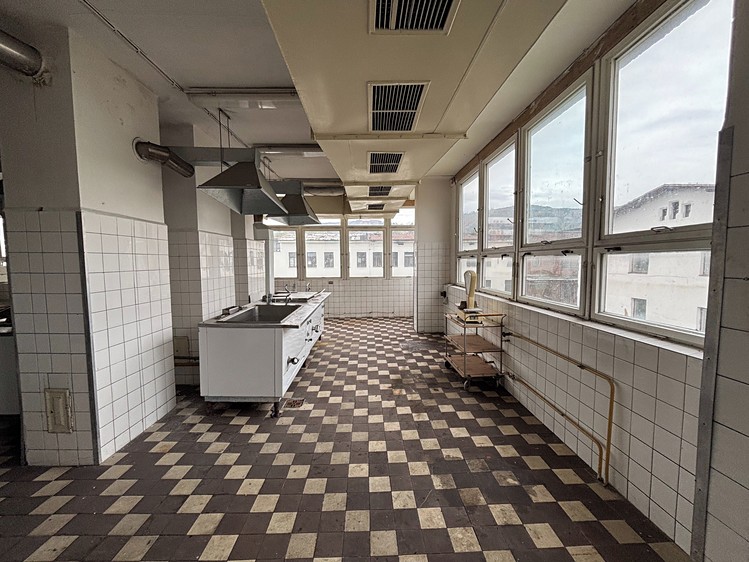 Gewerbefläche zum Kauf, 1.600 m² (17 von 33)