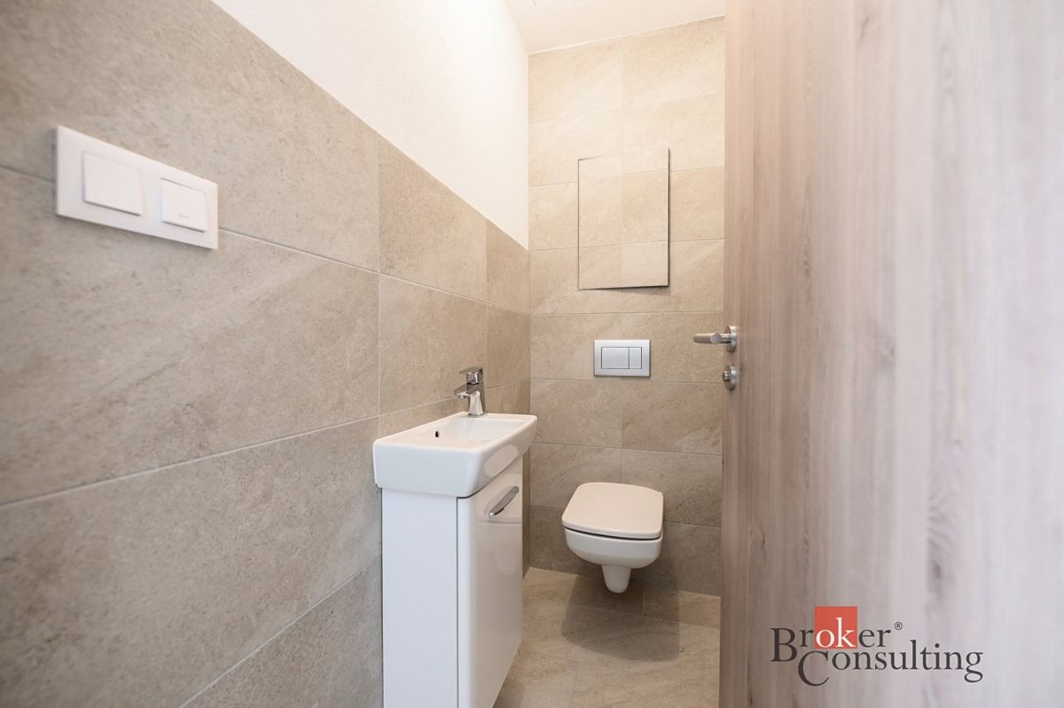 Pronájem bytu 3+kk 83 m² – fotografie 4