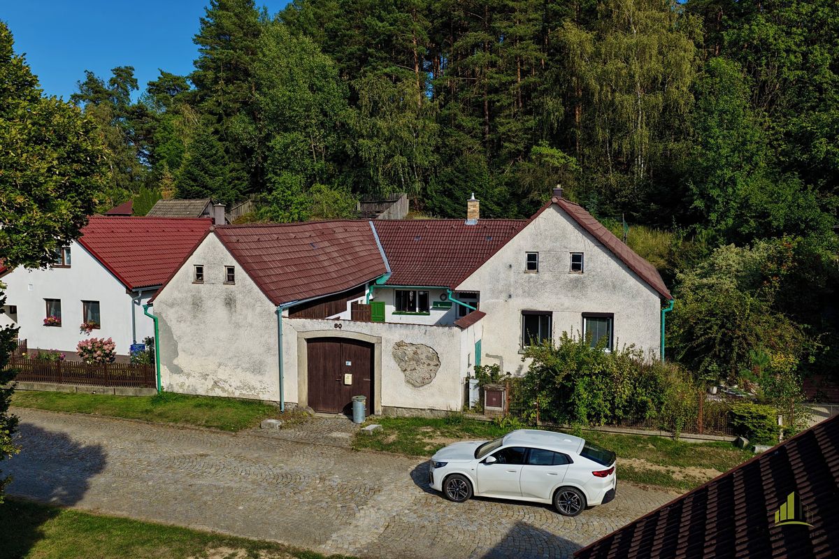 Prodej rodinného domu 125 m², pozemek 782 m² – fotografie 2
