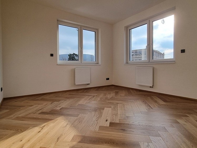 Квартира 4+kk на продаж, 108 м² (8 з 30)