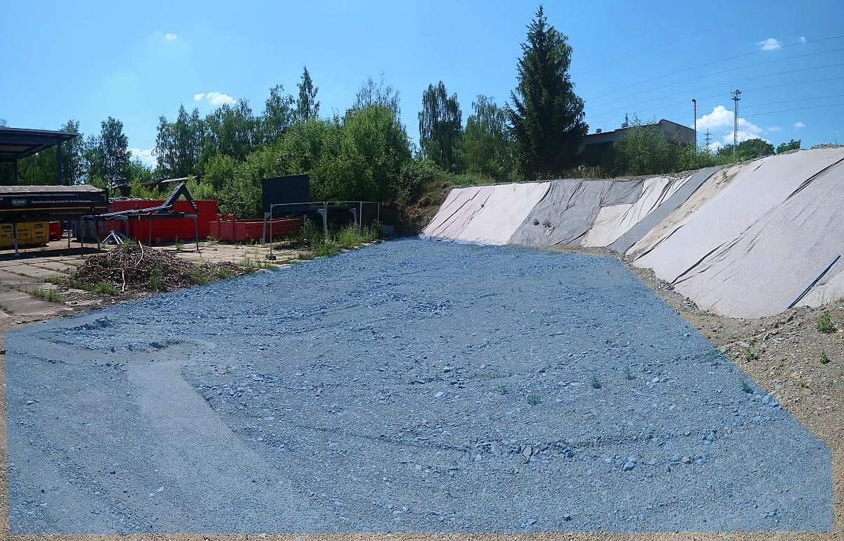Pronájem komerčního pozemku 250 m² – fotografie 3