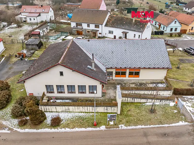 Prodej chalupy 345 m², pozemek 557 m², Kryry – náhled fotky 1