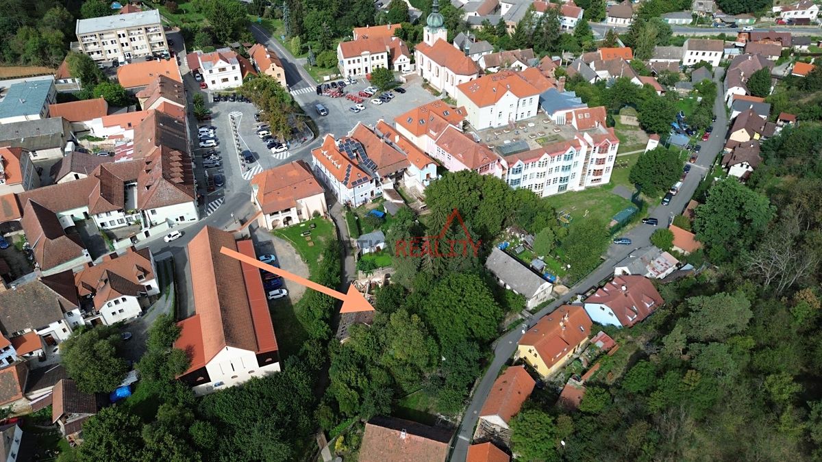 Prodej stavebního pozemku 1050 m² – fotografie 2