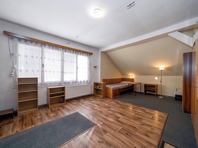 Prodej bytu 3+kk, 95 m² (2 z 18)