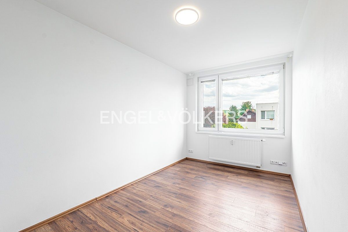 Pronájem bytu 3+kk 74 m² – fotografie 4
