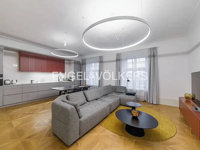 Pronájem bytu 2+kk 72 m², Praha – náhled fotky 1