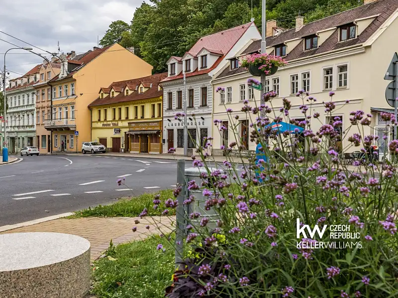 Prodej rodinného domu 450 m², pozemek 1416 m², Teplice – náhled fotky 1