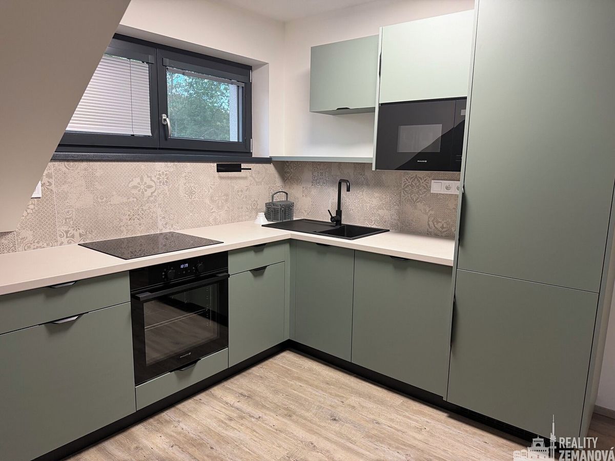 Pronájem bytu 2+kk 47 m² – fotografie 2