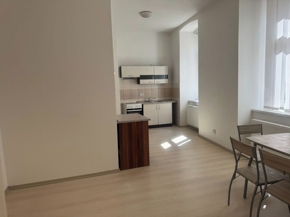 Pronájem bytu 2+kk 45 m² – fotografie 3