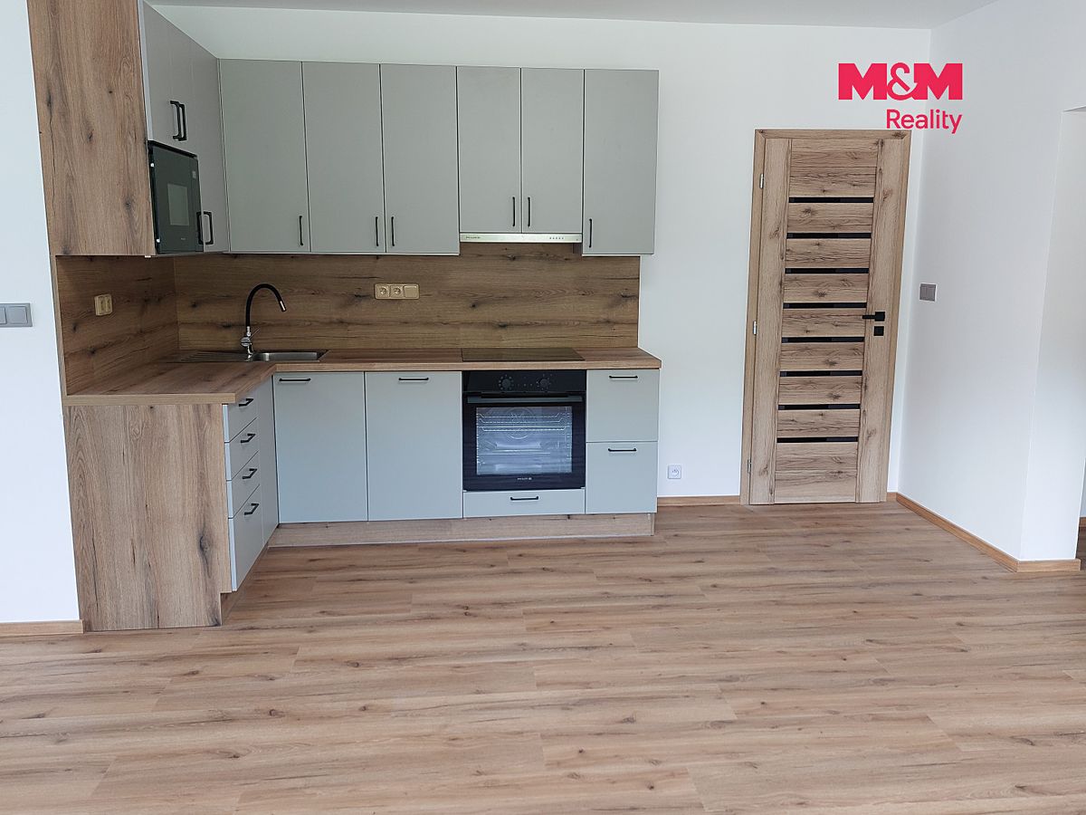Pronájem bytu 3+kk 74 m² – fotografie 2