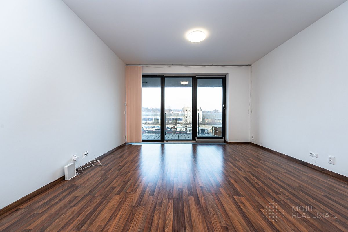 Pronájem bytu 2+kk 78 m² – fotografie 3
