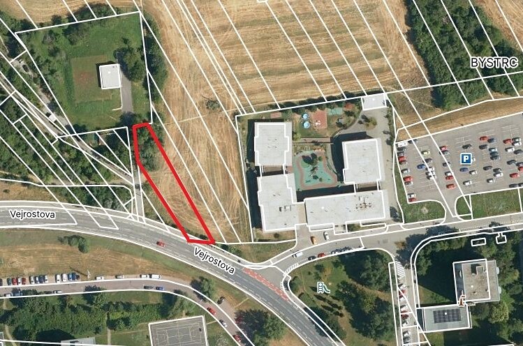 Prodej pozemku, 915 m² (2 z 9)