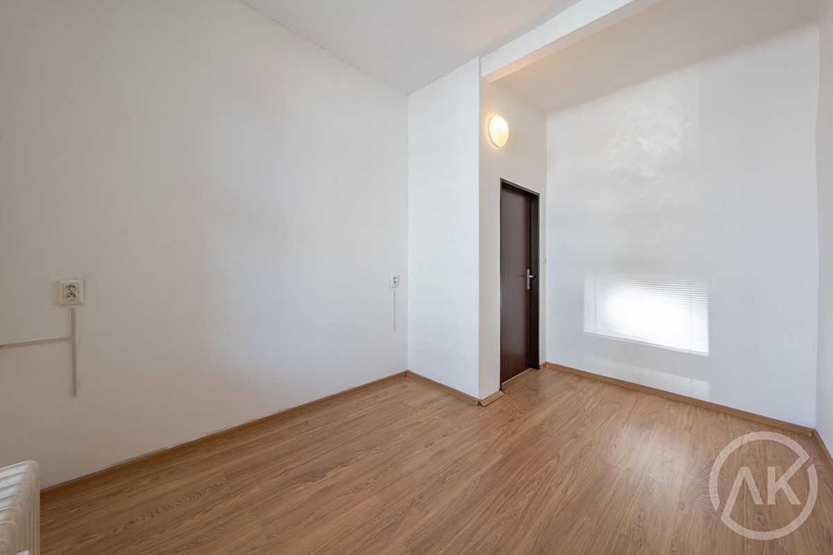 Pronájem bytu 2+kk 44 m² – fotografie 4