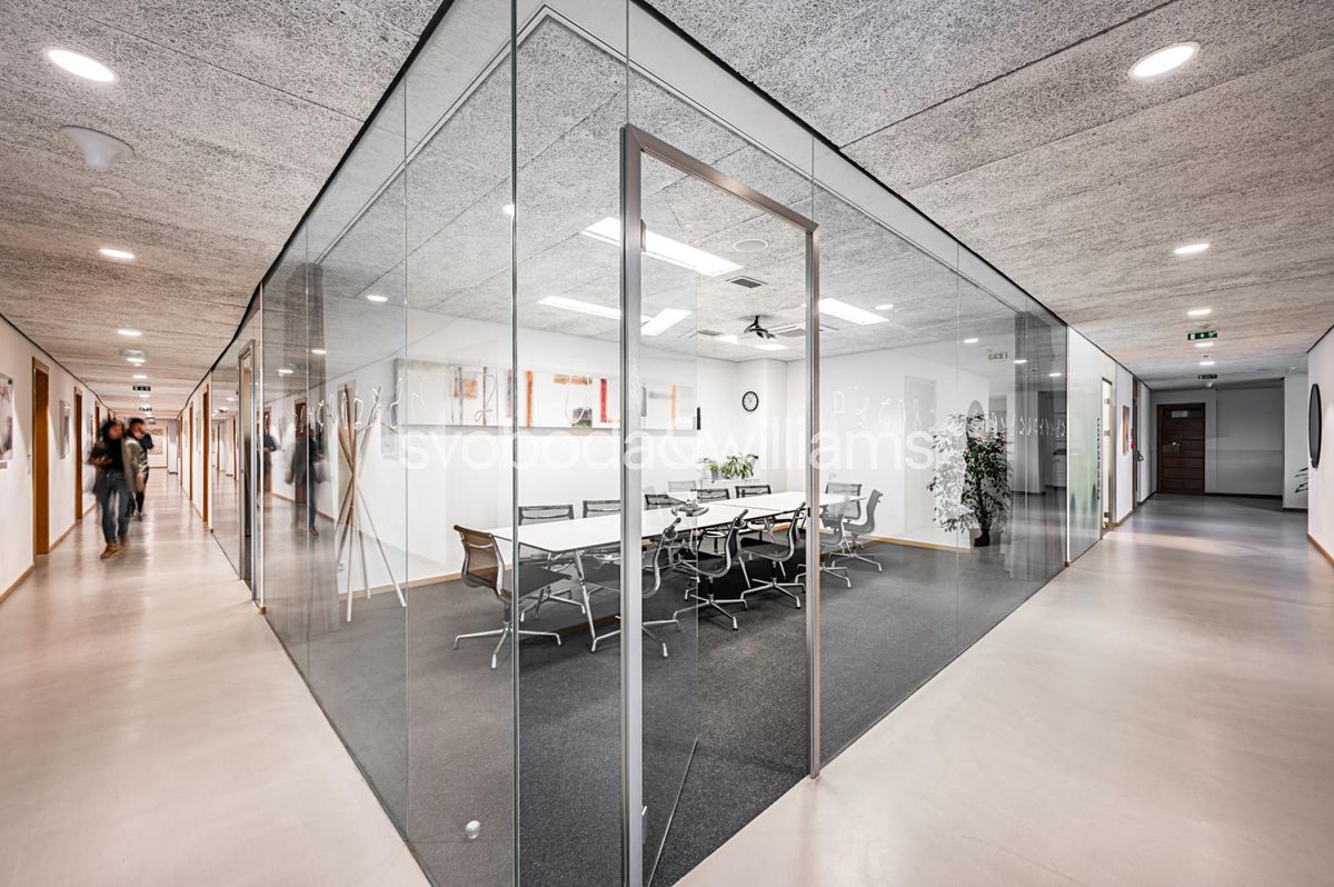 Pronájem kanceláře 39 m² – fotografie 2