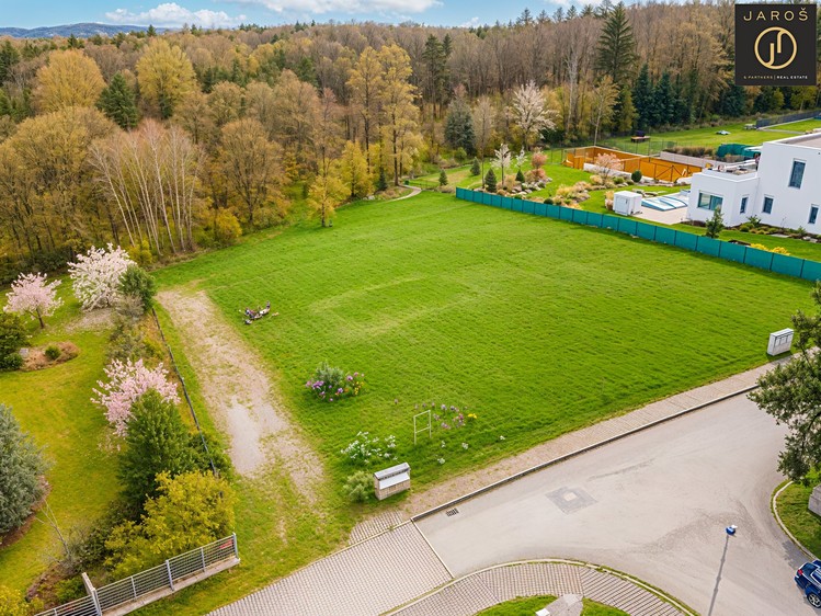 Prodej pozemku, 2 088 m² (6 z 13)