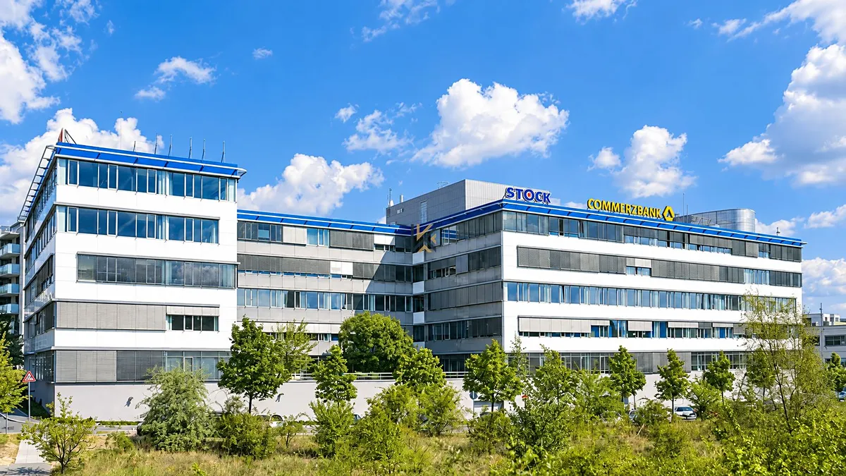 Pronájem kanceláře 393 m²