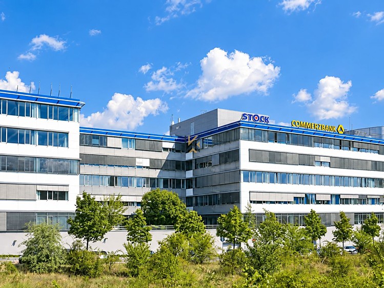 Pronájem komerčního prostoru, 393 m² (1 z 6)