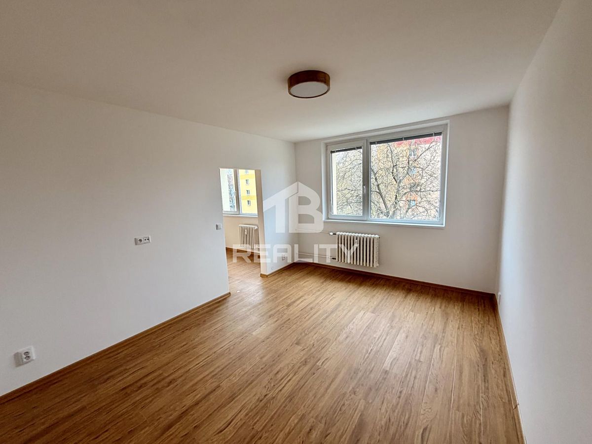 Pronájem bytu 2+kk 57 m² – fotografie 5