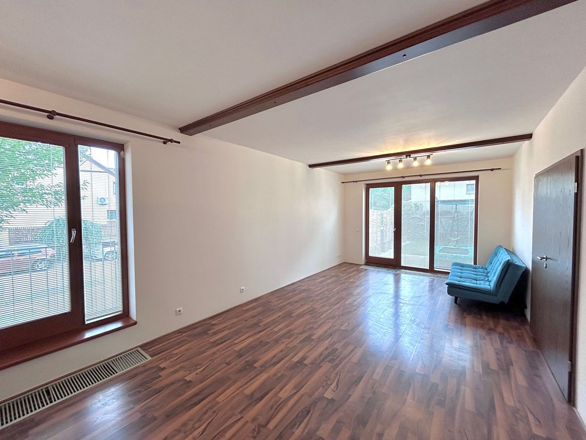 Pronájem bytu 3+kk 82 m² – fotografie 2