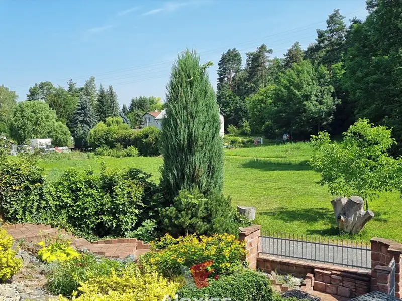 Prodej rodinného domu 330 m², pozemek 600 m², Podolanka – náhled fotky 3