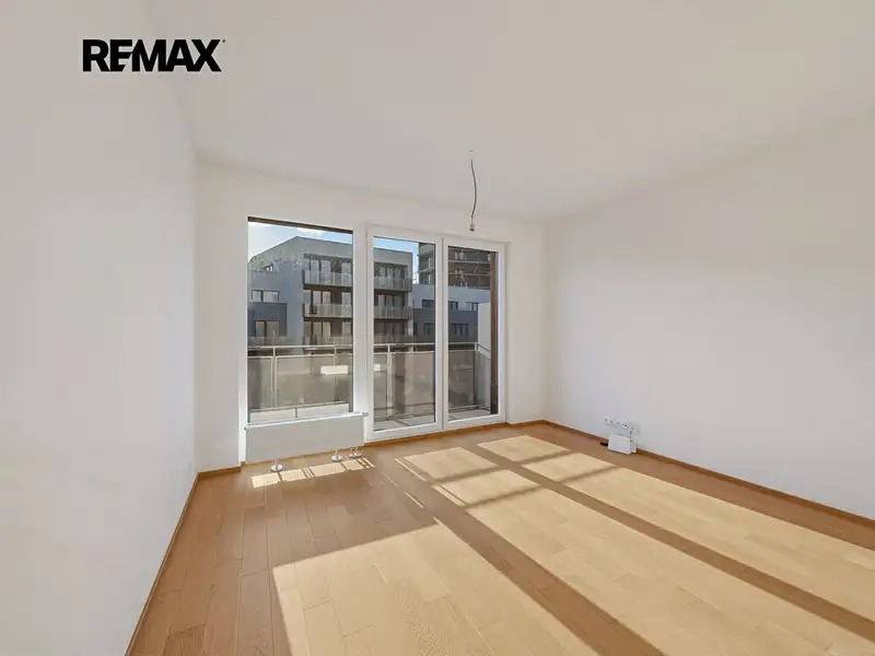 Prodej bytu 1+kk 37 m², Praha – náhled fotky 3