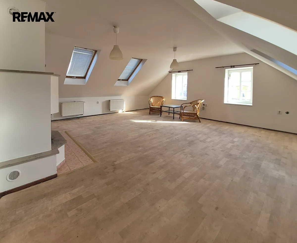 Pronájem bytu 5+1 152 m²