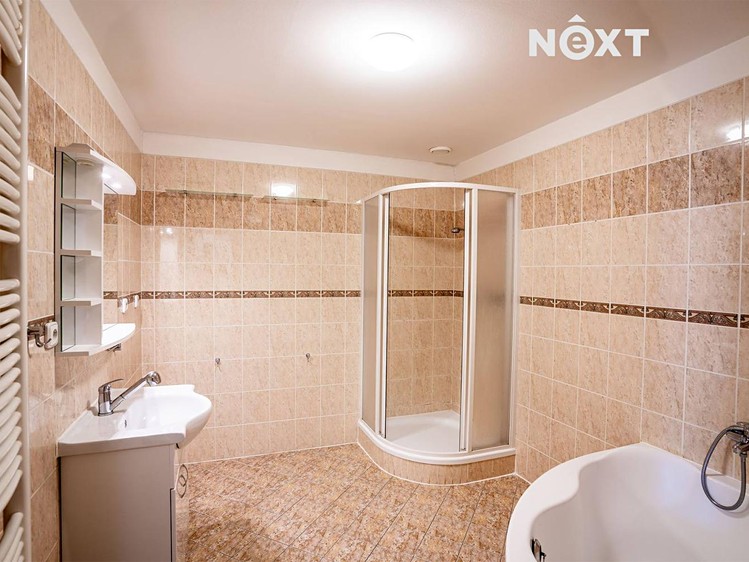 Prodej komerčního prostoru, 905 m² (13 z 16)