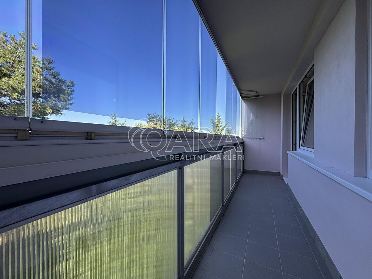 Pronájem bytu 2+kk 48 m² – fotografie 4
