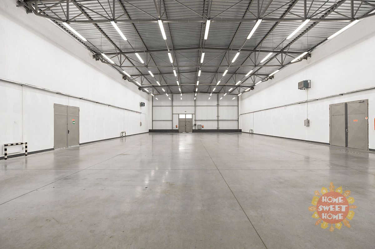 Pronájem skladového prostoru 1395 m²