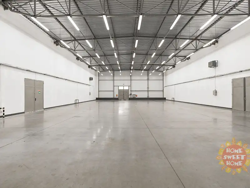 Pronájem skladového prostoru 1395 m², Praha – náhled fotky 1
