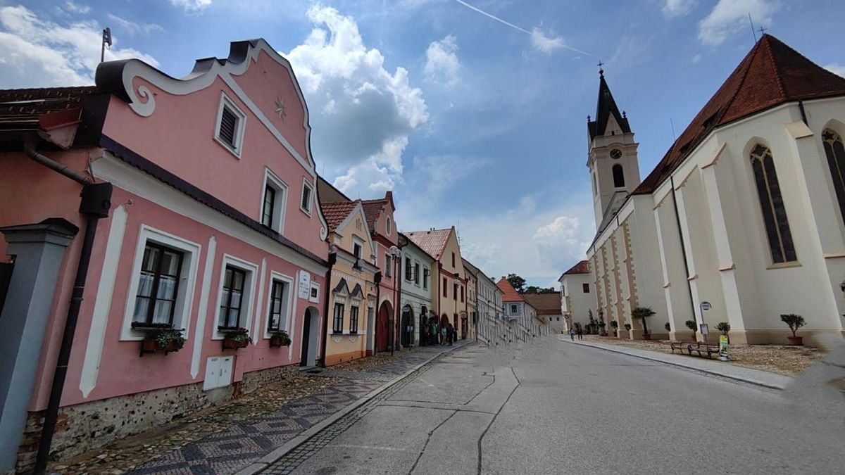 Prodej rodinného domu 290 m², pozemek 188 m²