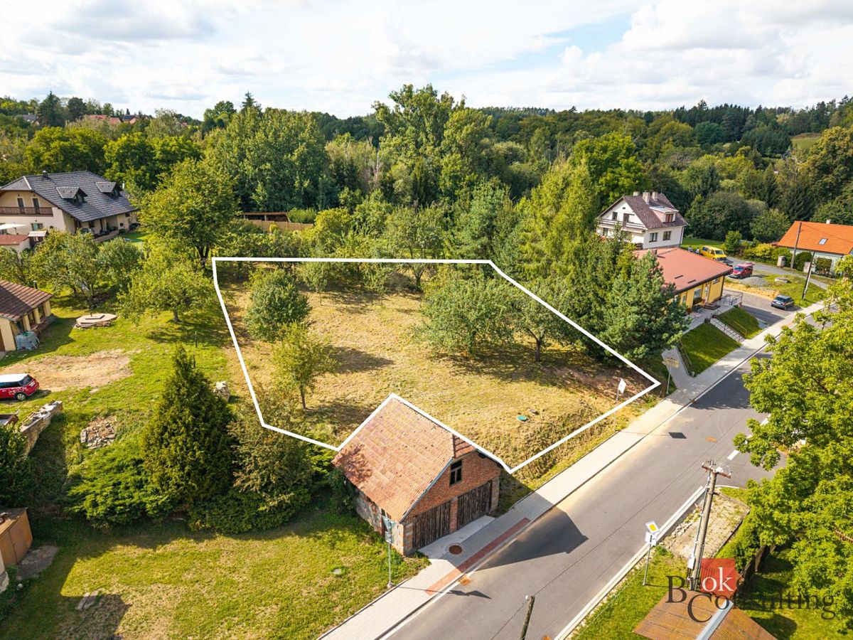 Prodej stavebního pozemku 1346 m² – fotografie 2