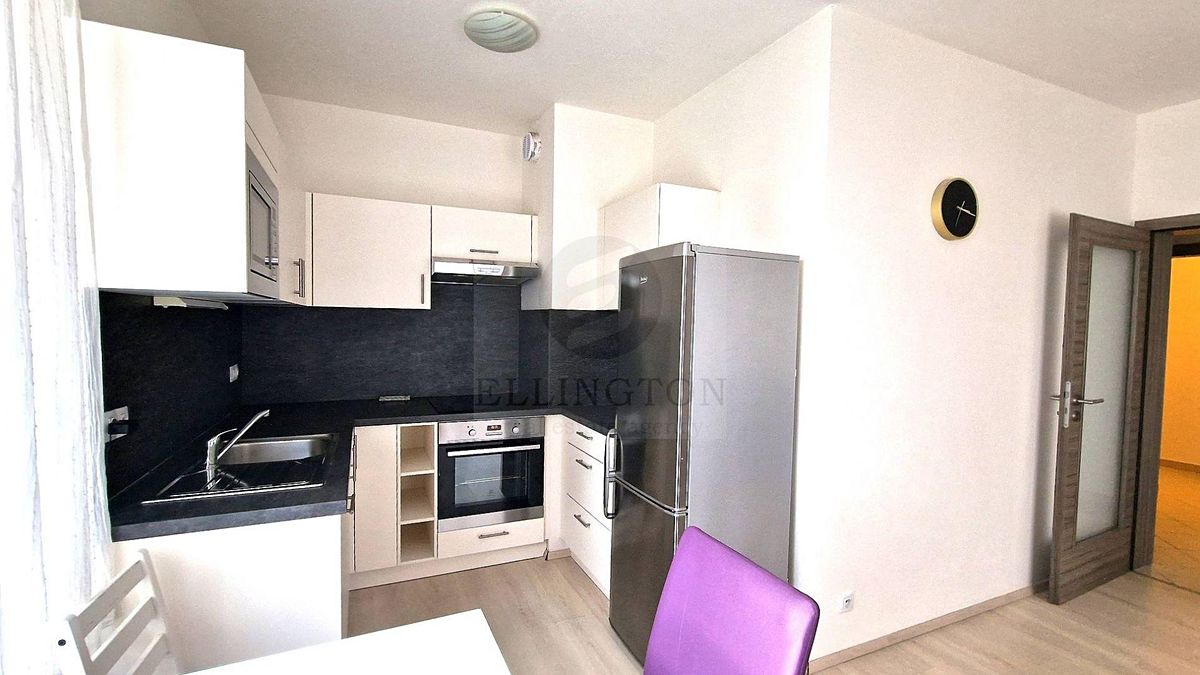 Pronájem bytu 2+kk 59 m² – fotografie 3
