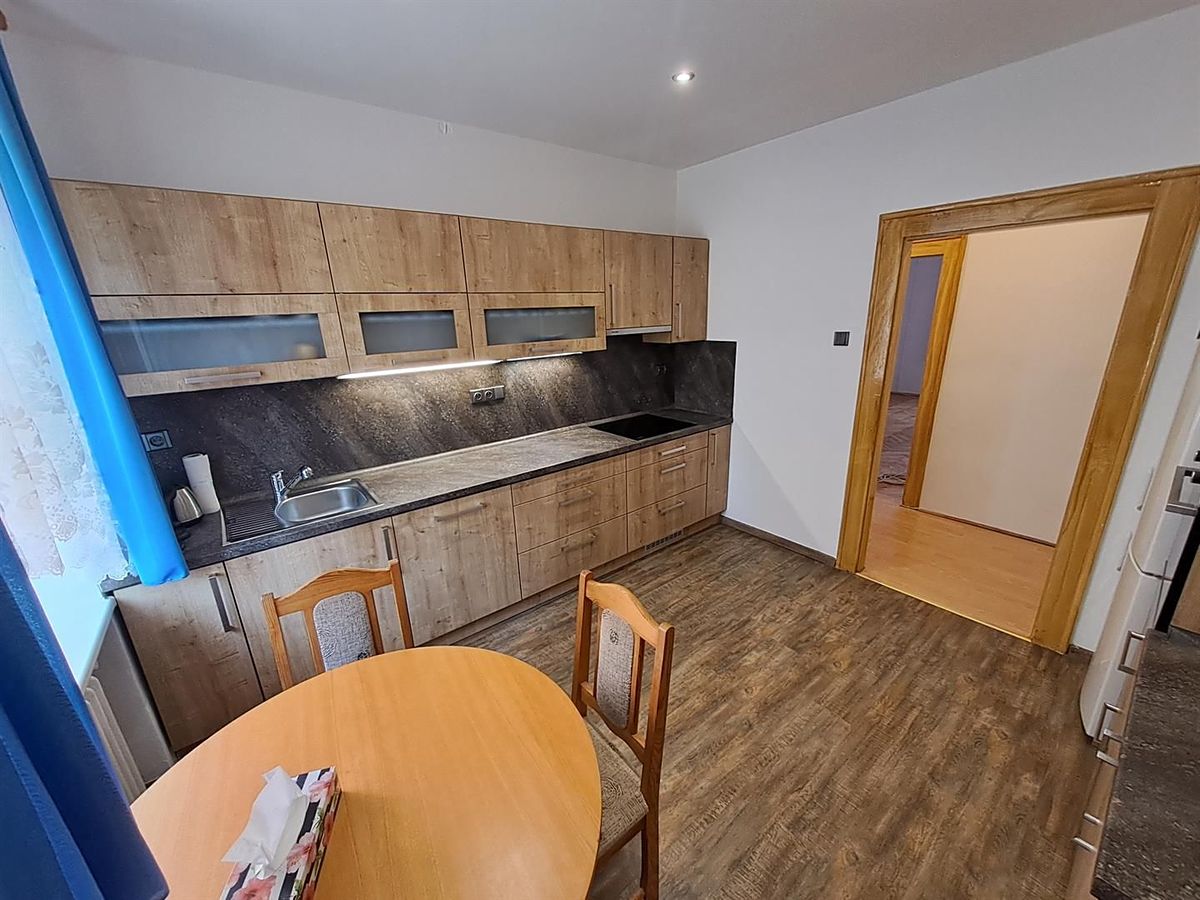 Pronájem bytu 4+1 104 m²