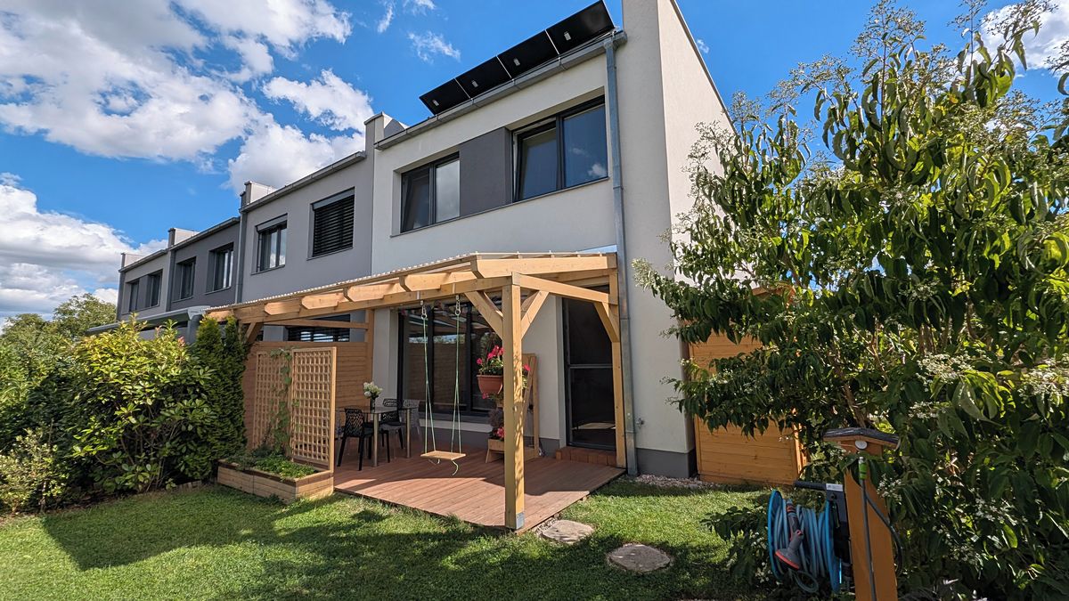 Prodej rodinného domu 156 m², pozemek 296 m² – fotografie 2