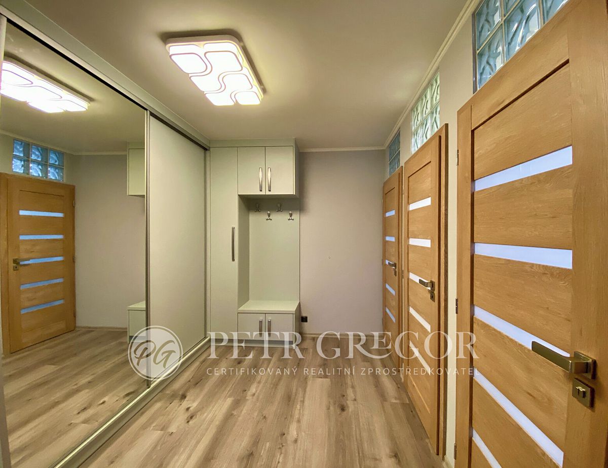 Pronájem bytu 1+kk 35 m² – fotografie 2